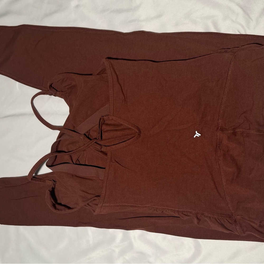 Old Navy Rust Activewear Set